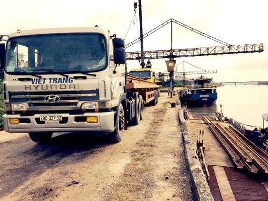 Dịch vụ cẩu nâng - hạ, cẩu lắp đặt.